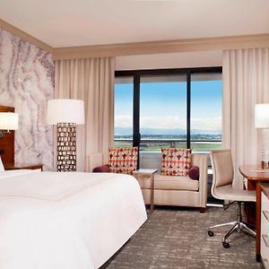 King Room Mobility or hearing accessible